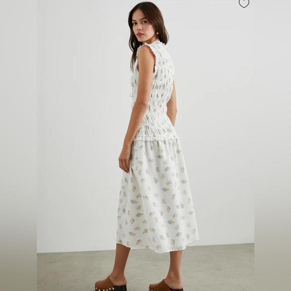 Rails Dion Dress
Amaryllis White Floral Sleeveless Dress size Medium - Picture 3 of 11